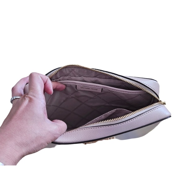 Michael Kors Jet Set Crossbody Bag Pink Saffiano Leather - Picture 5 of 8